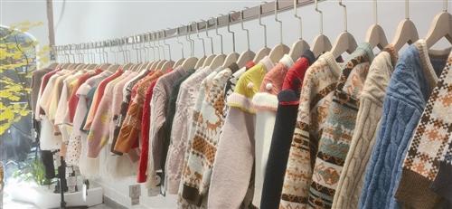 迪童服飾 秋季童裝新款2折銷(xiāo)售